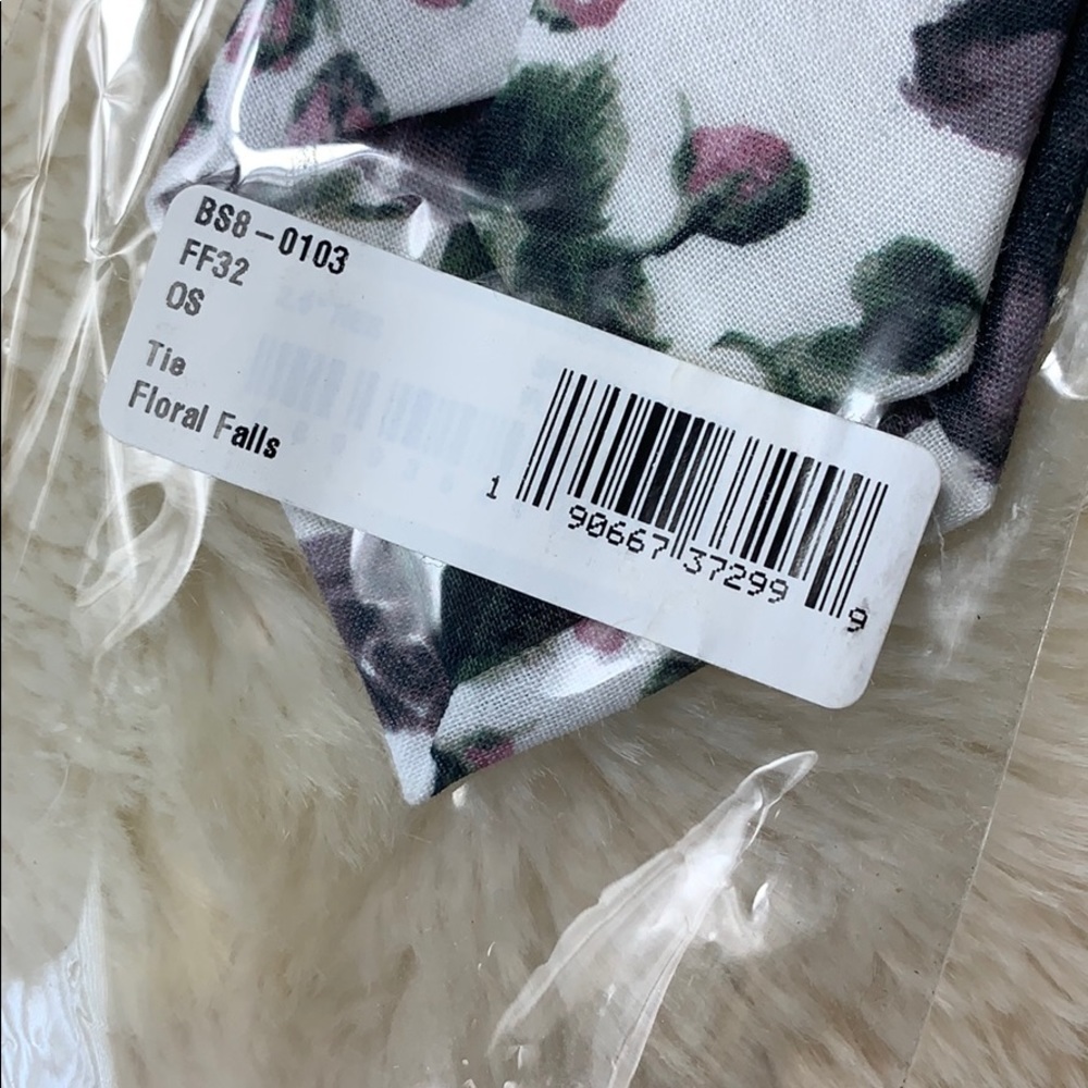 Mumu Weddings Floral Falls Tie - Picture 5 of 8